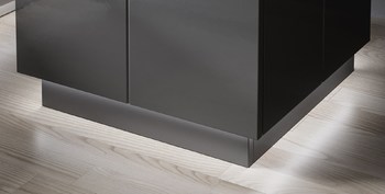 Cama REJA naktinio staliuko ap&scaron;vietimas baltos spalvos